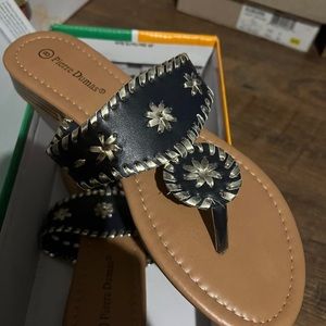 Pierre Dumas Navy Blue women’s sandals size 8 NIB